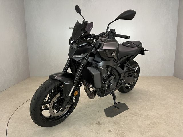 yamaha - mt-09-y-amt