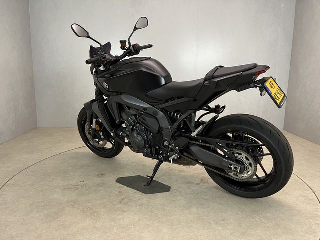 yamaha - mt-09-y-amt
