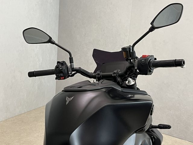 yamaha - mt-09-y-amt