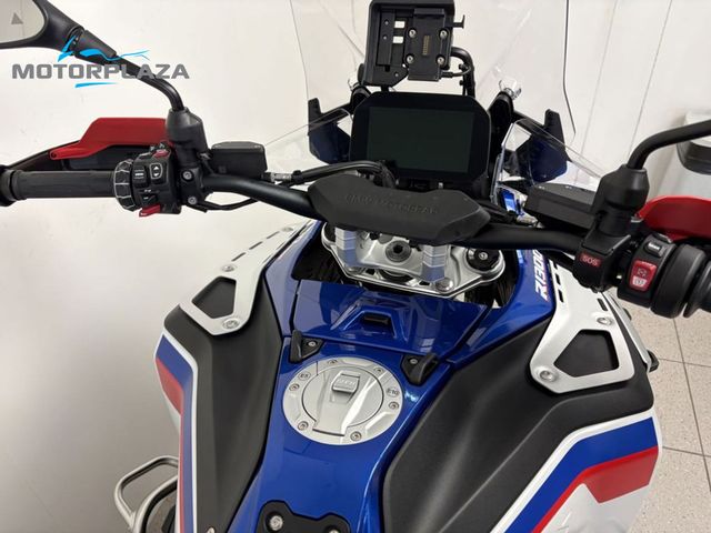 bmw - r-1300-gs-adventure