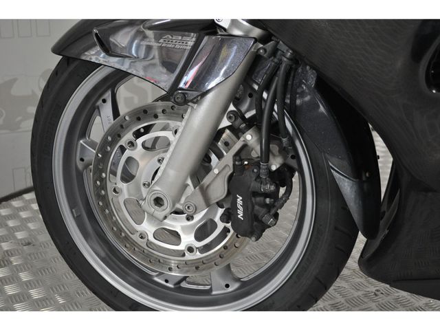 honda - st-1300-pan-european