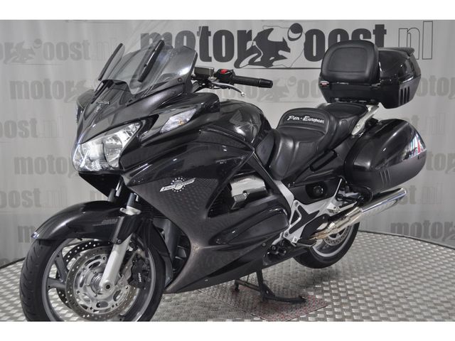 honda - st-1300-pan-european