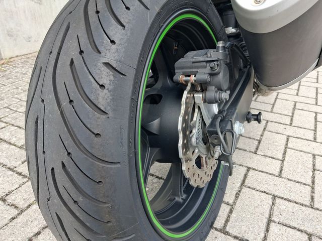 kawasaki - z-750