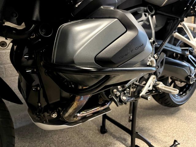 bmw - r-1250-gs-triple-black