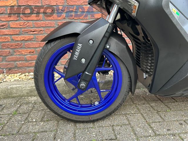 yamaha - x-max-300-abs