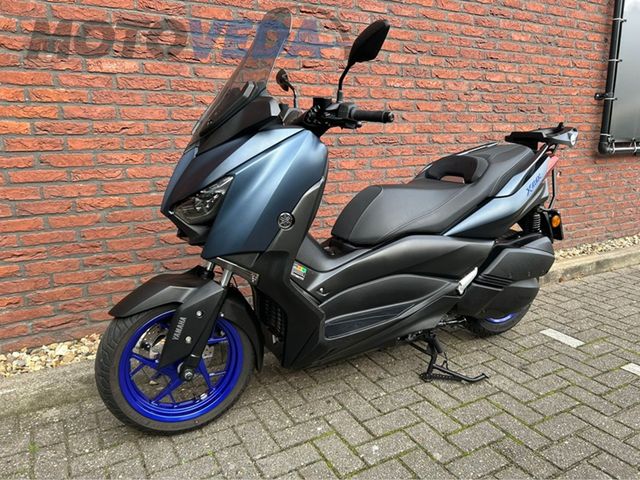 yamaha - x-max-300-abs