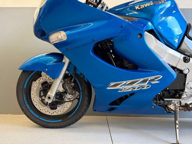 kawasaki - zzr-1200