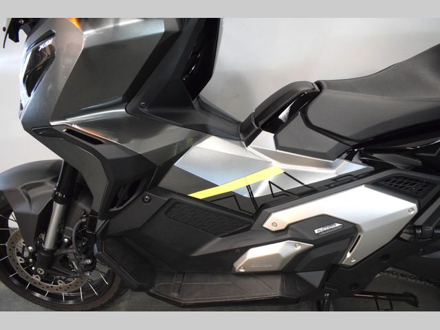 honda - x-adv