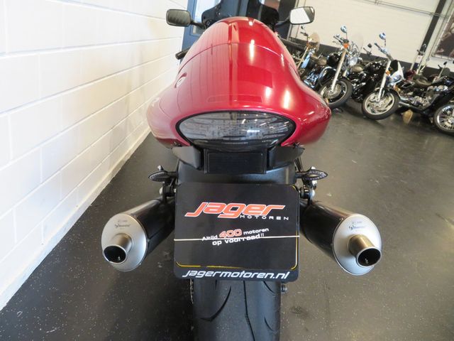 suzuki - gsx-r-1300-hayabusa