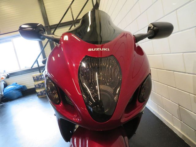 suzuki - gsx-r-1300-hayabusa