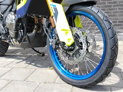 SUZUKI V-STROM 800 DE – foto 3