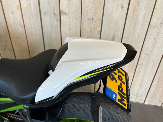 kawasaki - z900
