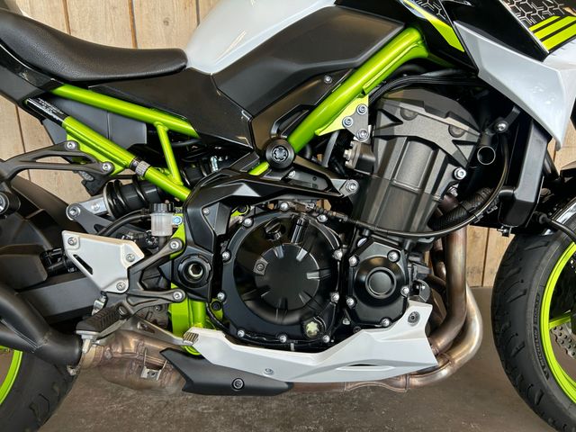 kawasaki - z900