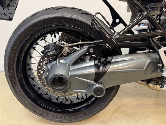 bmw - r-nine-t