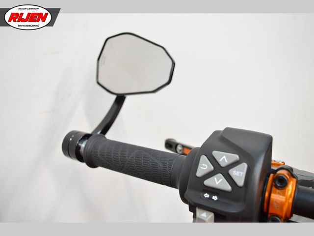 ktm - 790-duke