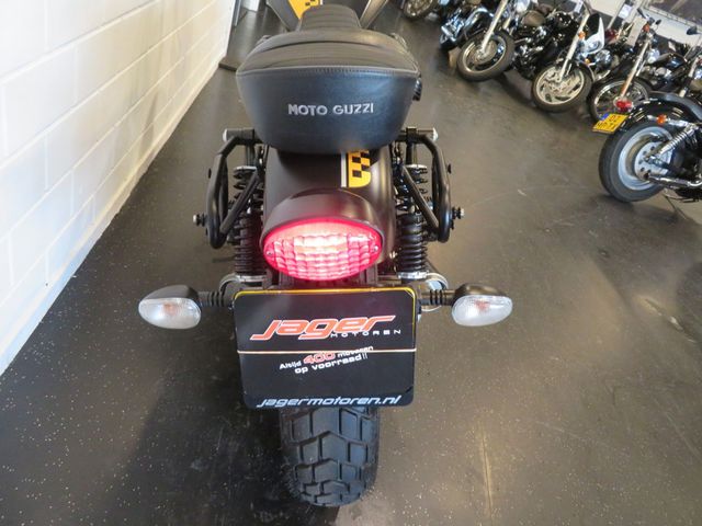 moto-guzzi - v-9-bobber-sport