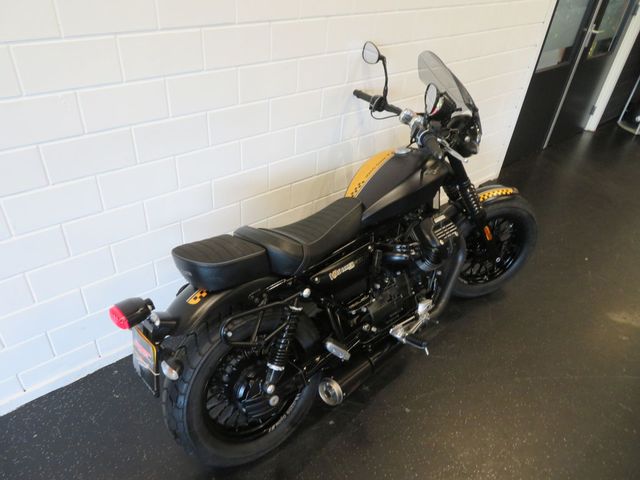 moto-guzzi - v-9-bobber-sport