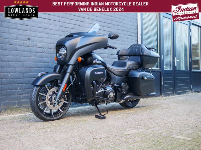 indian - roadmaster-dark-horse