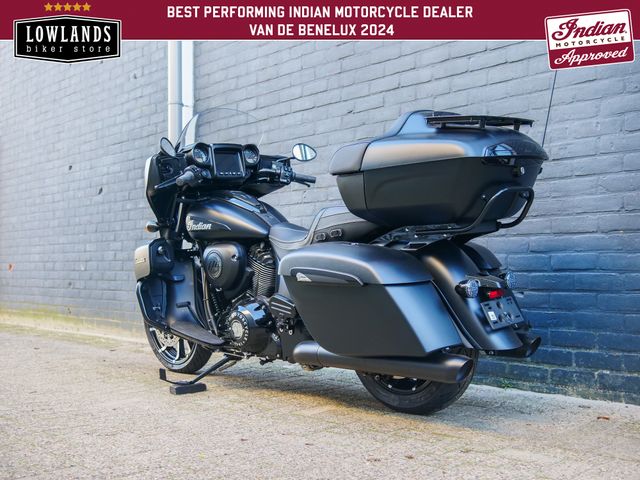 indian - roadmaster-dark-horse
