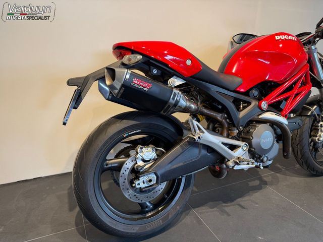 ducati - monster-696