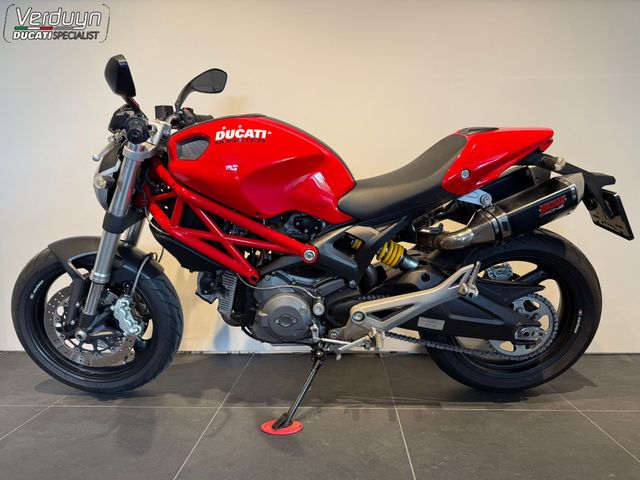 ducati - monster-696