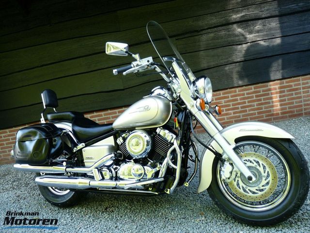 yamaha - xvs-650-a-dragstar-classic