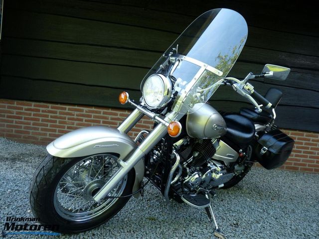 yamaha - xvs-650-a-dragstar-classic