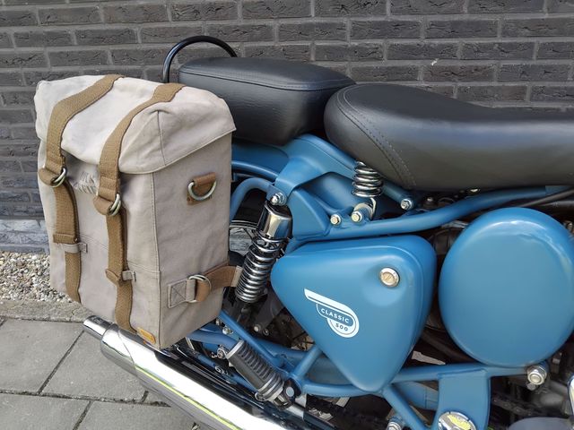 royal-enfield - classic-500