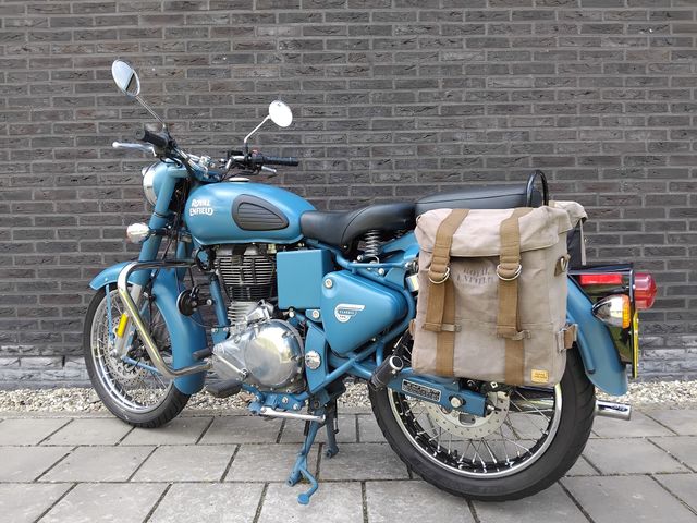 royal-enfield - classic-500