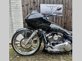 HARLEY-DAVIDSON ROAD GLIDE