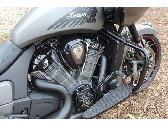 indian - challenger-dark-horse