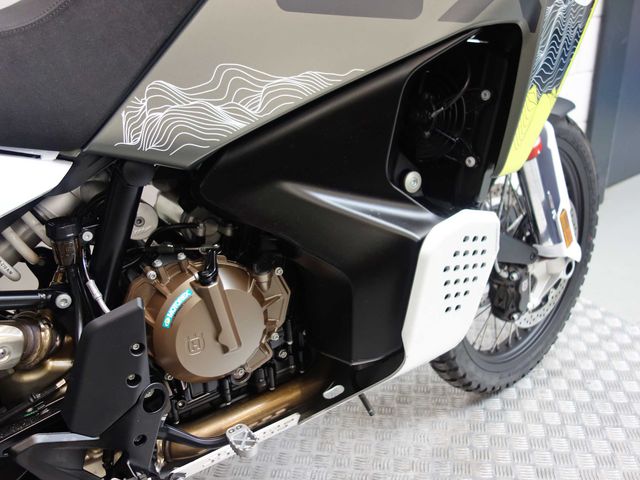 husqvarna - norden-901-expedition