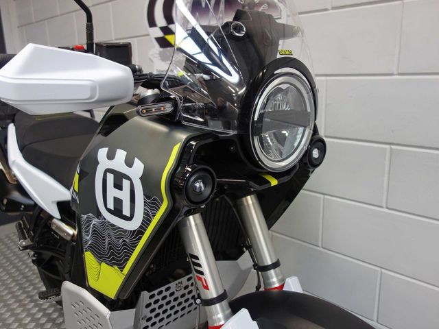 husqvarna - norden-901-expedition