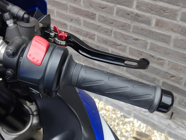 suzuki - gsx-r-750