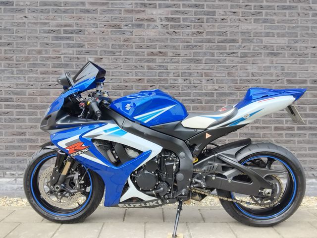 suzuki - gsx-r-750
