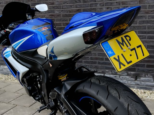 suzuki - gsx-r-750