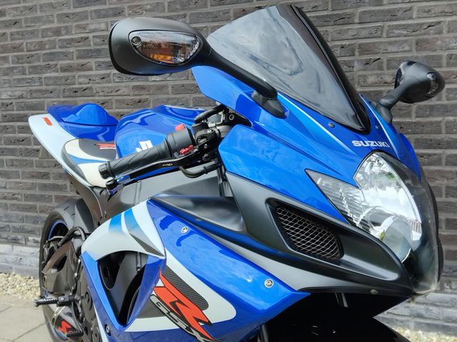 suzuki - gsx-r-750