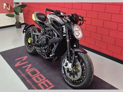 MV AGUSTA BRUTALE 800 DRAGSTER RR – foto 4