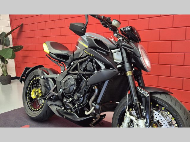mv-agusta - brutale-800-dragster-rr