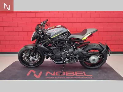 MV AGUSTA BRUTALE 800 DRAGSTER RR – foto 3