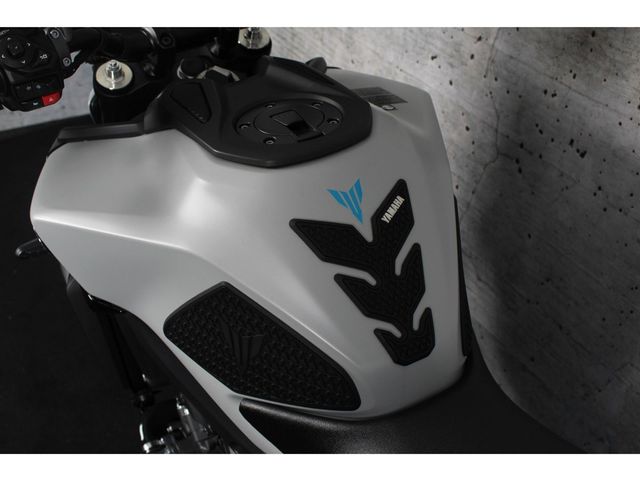 yamaha - mt-09-y-amt