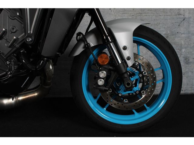 yamaha - mt-09-y-amt