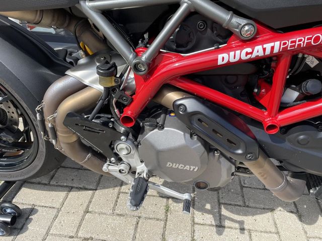 ducati - hypermotard-950