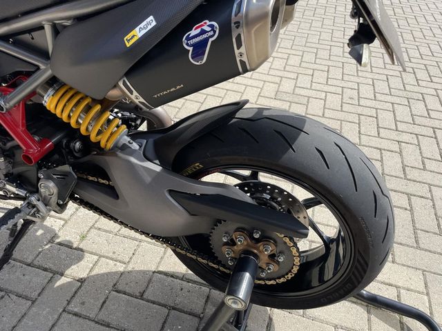 ducati - hypermotard-950
