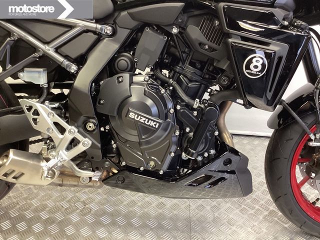 suzuki - gsx-8tt