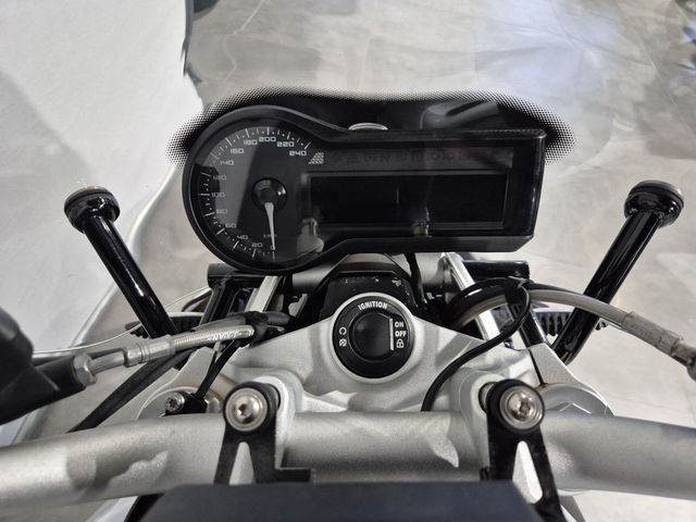 bmw - r-1200-r