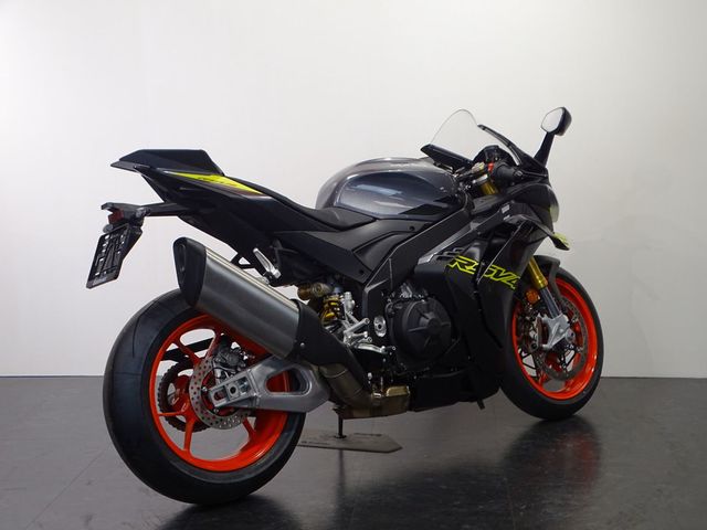 aprilia - rsv-4-1100