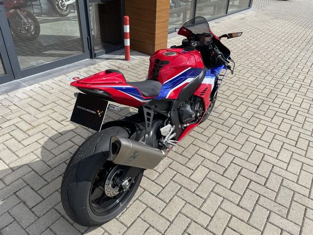 honda - cbr-1000-rr-r-fireblade-st