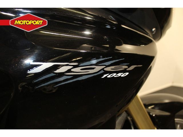 triumph - tiger-1050