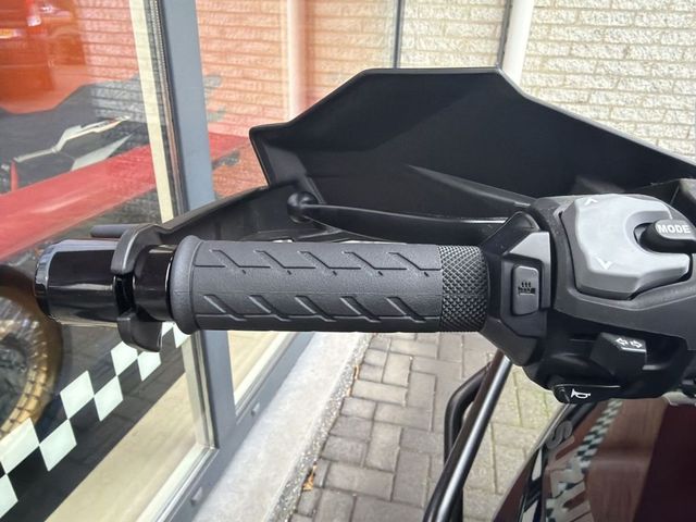 suzuki - v-strom-800-de